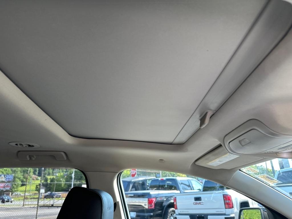 GMC Acadia AWD 4dr Denali 2017