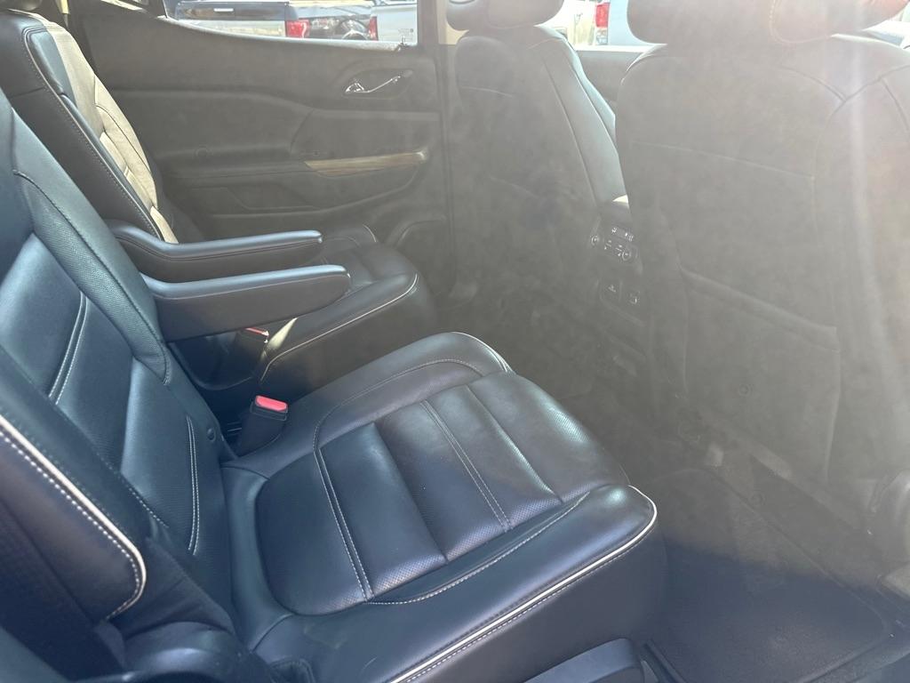 GMC Acadia AWD 4dr Denali 2017