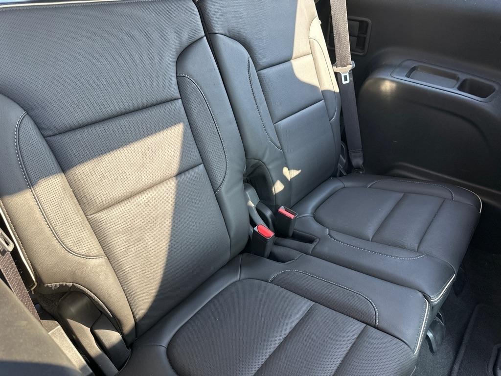 GMC Acadia AWD 4dr Denali 2017