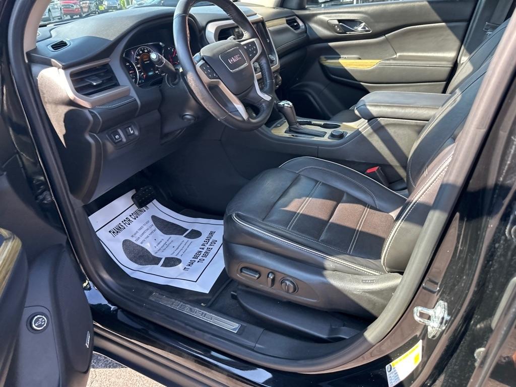 GMC Acadia AWD 4dr Denali 2017