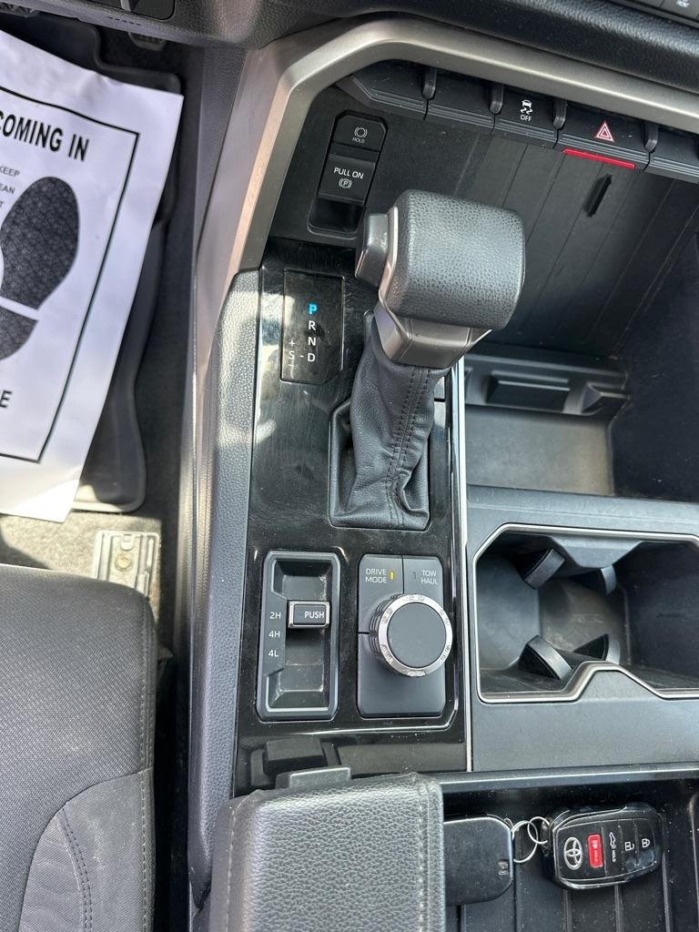 Toyota Tundra 4WD SR5 Double Cab 6.5' Bed (Natl) 2022