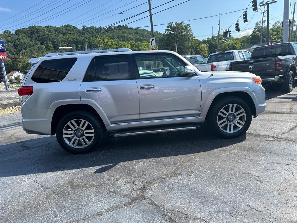 Toyota 4Runner 4WD 4dr V6 Limited (Natl) 2013