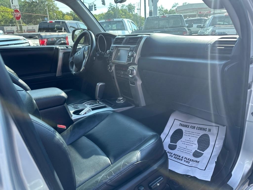 Toyota 4Runner 4WD 4dr V6 Limited (Natl) 2013