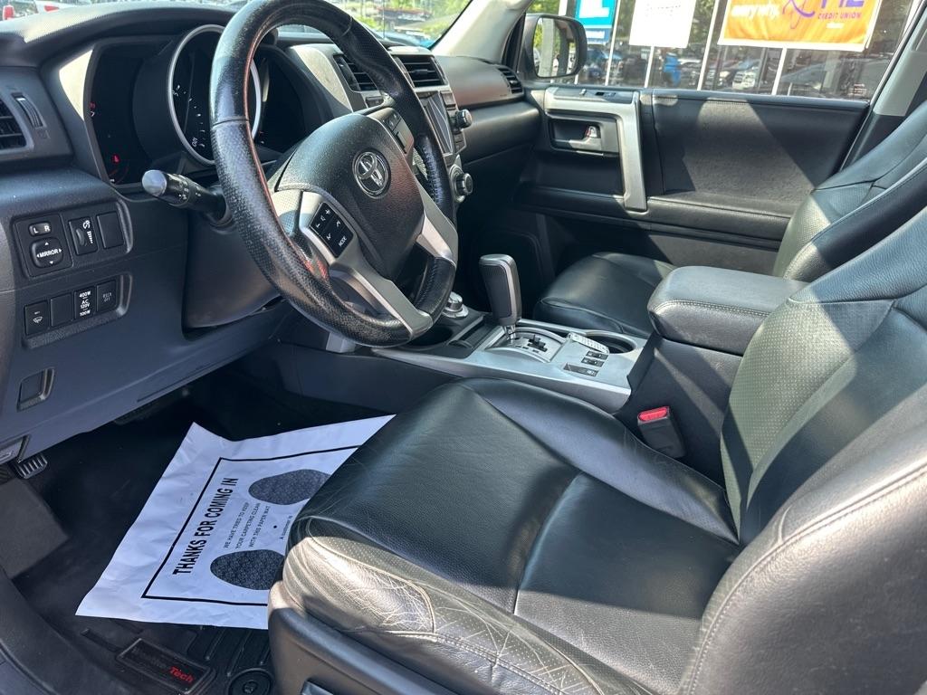 Toyota 4Runner 4WD 4dr V6 Limited (Natl) 2013