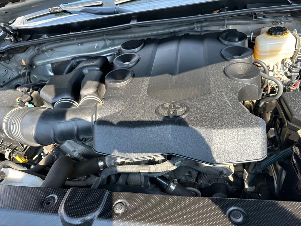 Toyota 4Runner 4WD 4dr V6 Limited (Natl) 2013