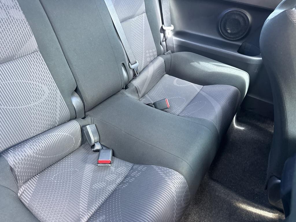 Scion tC 2dr HB Man (Natl) 2012