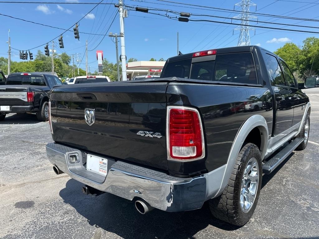 RAM 1500 Laramie 4x4 Crew Cab 5'7" Box 2017