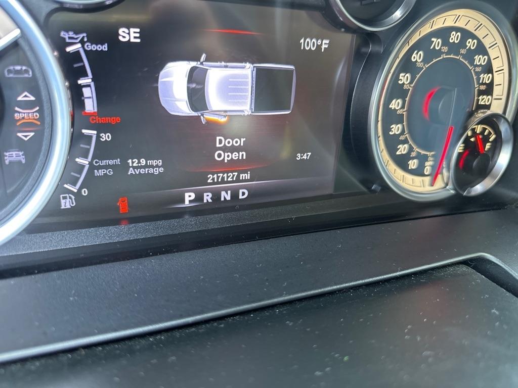 RAM 1500 Laramie 4x4 Crew Cab 5'7" Box 2017