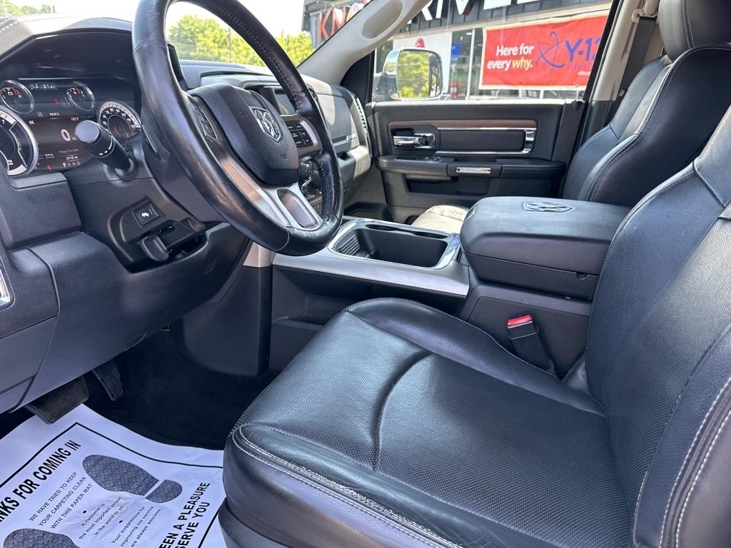 RAM 1500 Laramie 4x4 Crew Cab 5'7" Box 2017