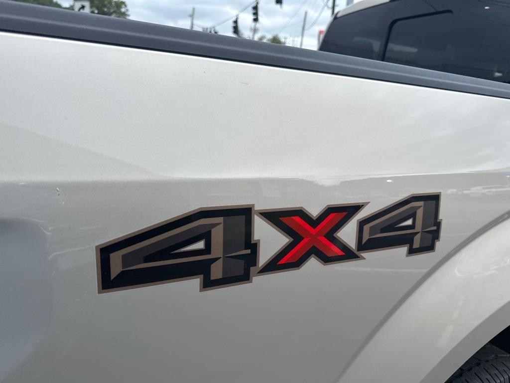 Ford F-150 Platinum 4WD SuperCrew 5.5' Box 2017