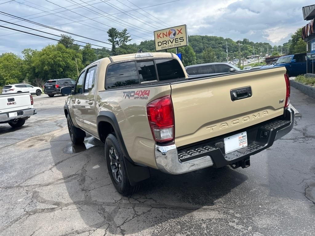 Toyota Tacoma 4WD Double Cab V6 MT TRD Off Road (Natl) 2016