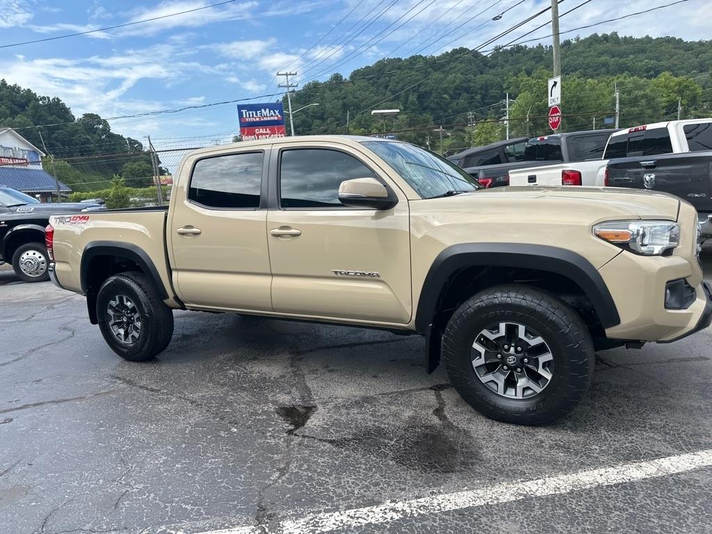 Toyota Tacoma 4WD Double Cab V6 MT TRD Off Road (Natl) 2016