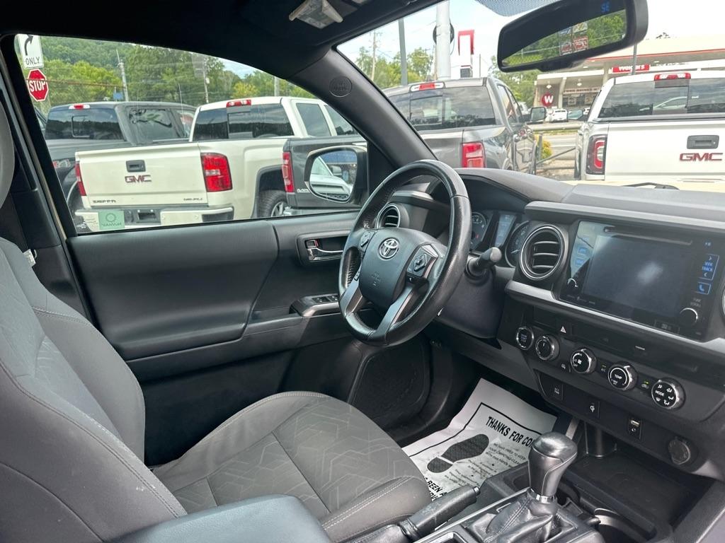 Toyota Tacoma 4WD Double Cab V6 MT TRD Off Road (Natl) 2016