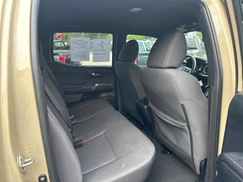 Toyota Tacoma 4WD Double Cab V6 MT TRD Off Road (Natl) 2016