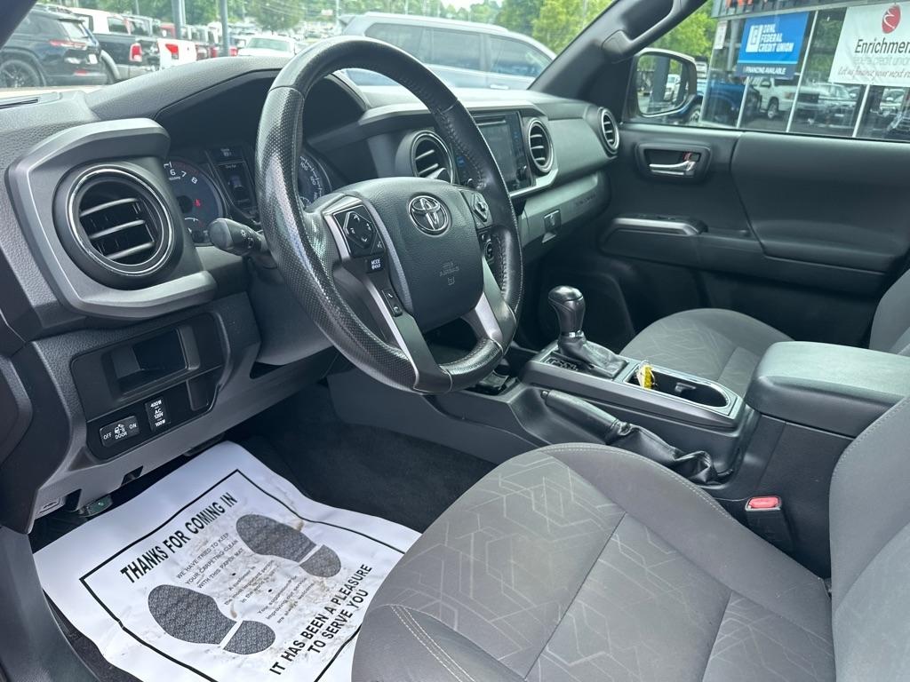 Toyota Tacoma 4WD Double Cab V6 MT TRD Off Road (Natl) 2016