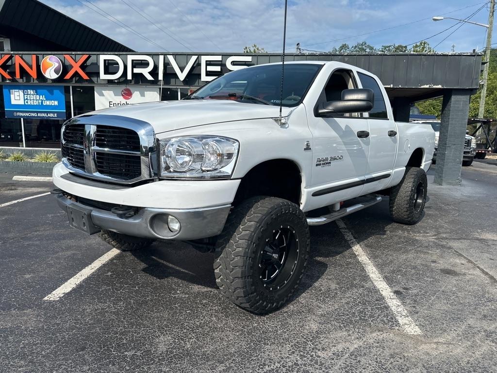 2006 Dodge Ram 2500 4dr Quad Cab 140.5 4WD SLT