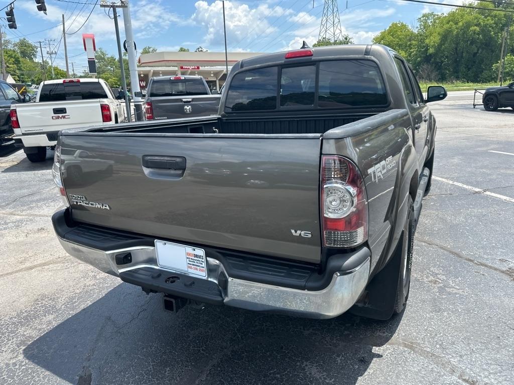 Toyota Tacoma 4WD Double Cab V6 MT (Natl) 2012