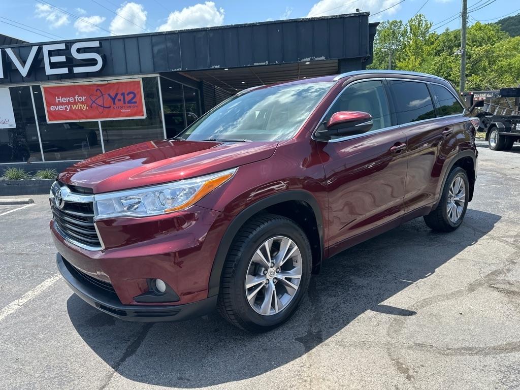 Toyota Highlander AWD 4dr V6 XLE (Natl) 2015