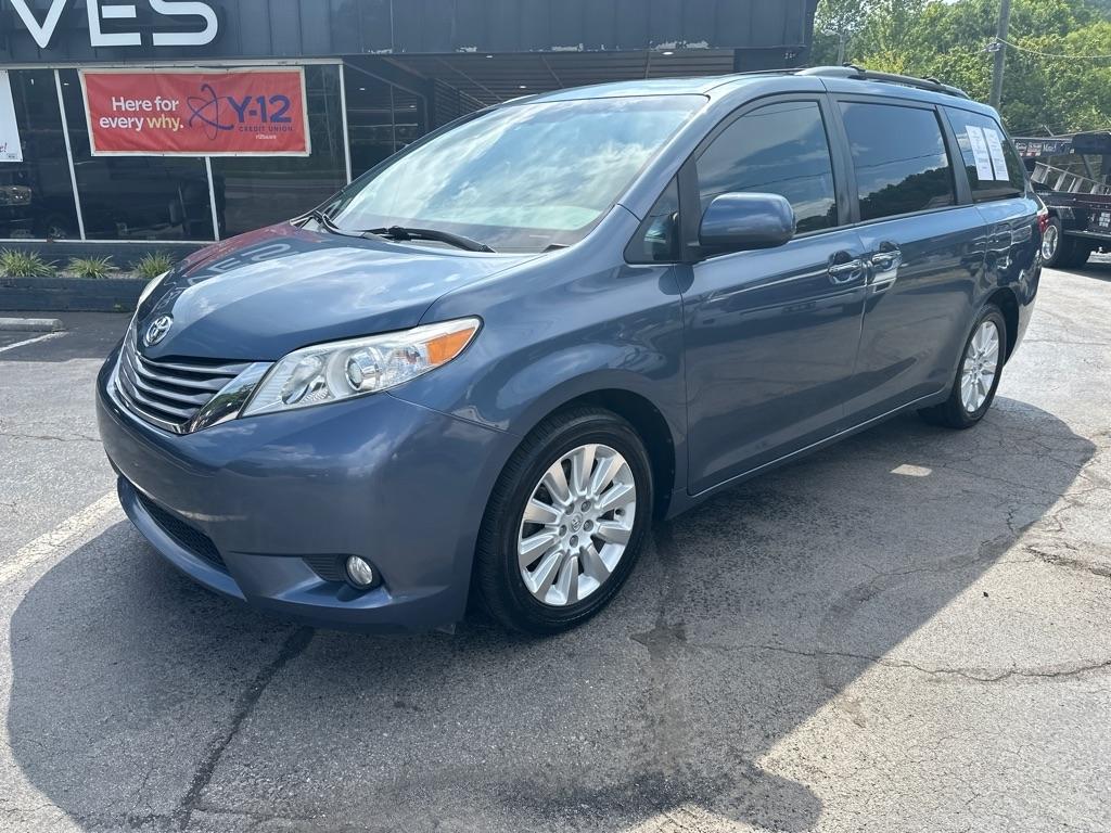 Toyota Sienna 5dr 7-Pass Van XLE Premium AWD (Natl) 2015