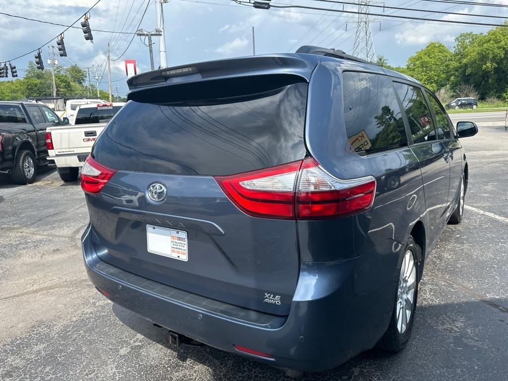 Toyota Sienna 5dr 7-Pass Van XLE Premium AWD (Natl) 2015