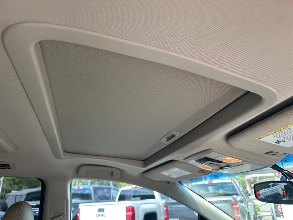 Toyota Sienna 5dr 7-Pass Van XLE Premium AWD (Natl) 2015