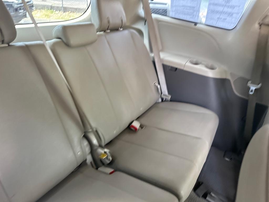 Toyota Sienna 5dr 7-Pass Van XLE Premium AWD (Natl) 2015