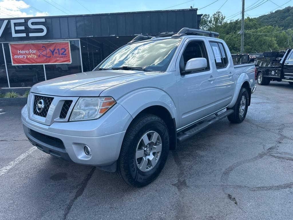 Nissan Frontier 4WD Crew Cab SWB Auto PRO-4X 2012