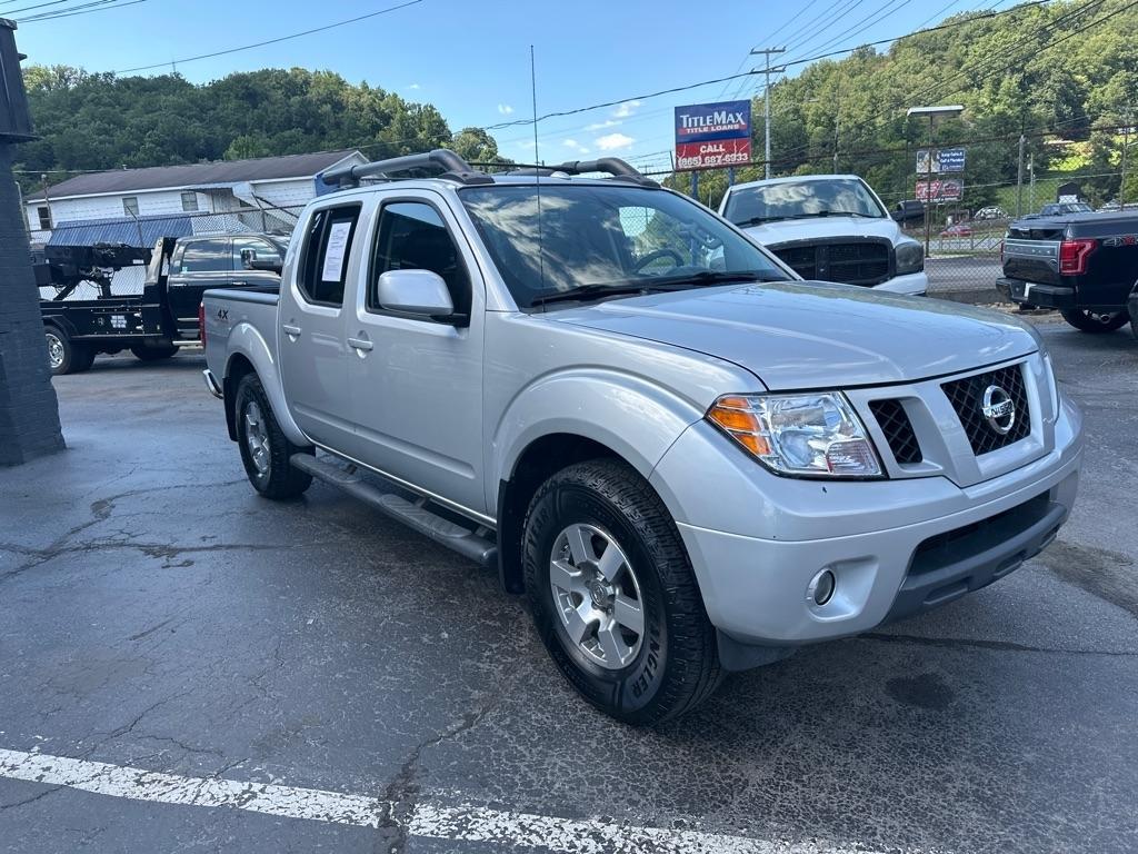 Nissan Frontier 4WD Crew Cab SWB Auto PRO-4X 2012