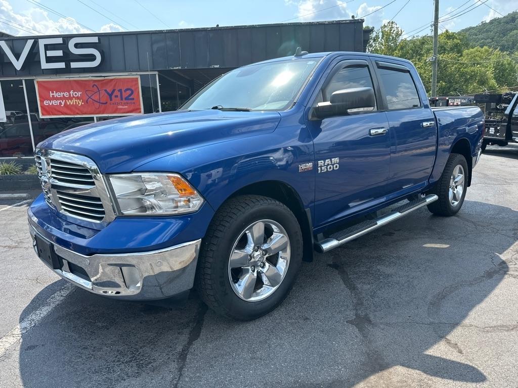 RAM 1500 4WD Crew Cab 140.5" Big Horn 2016