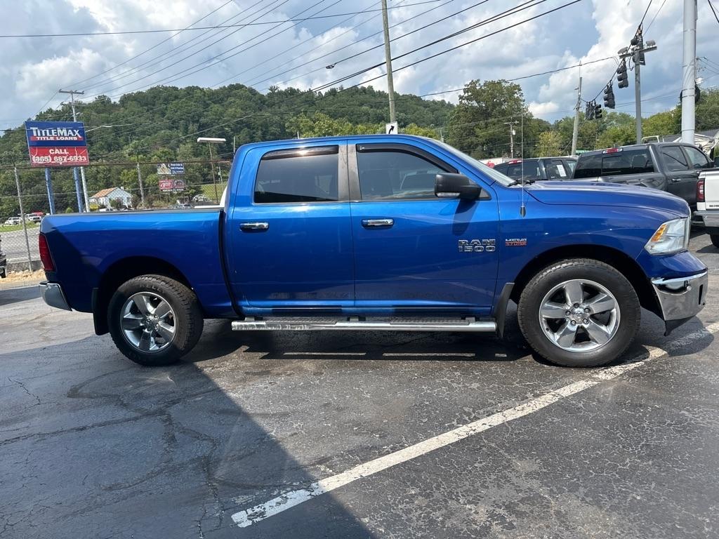 RAM 1500 4WD Crew Cab 140.5" Big Horn 2016