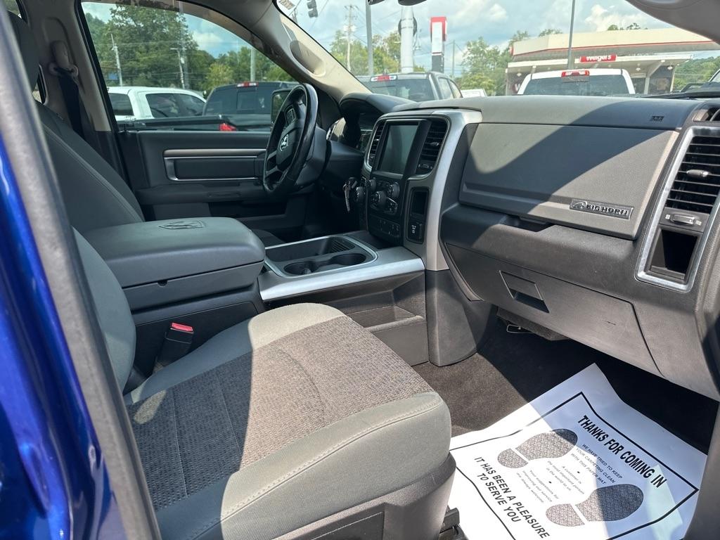RAM 1500 4WD Crew Cab 140.5" Big Horn 2016