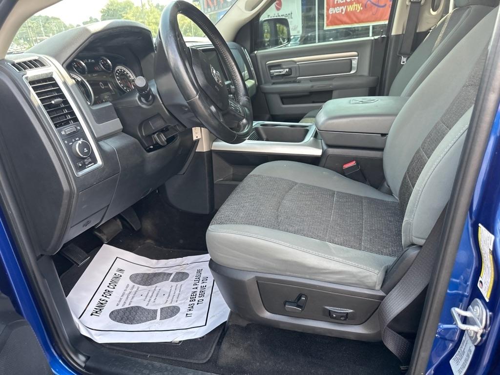 RAM 1500 4WD Crew Cab 140.5" Big Horn 2016