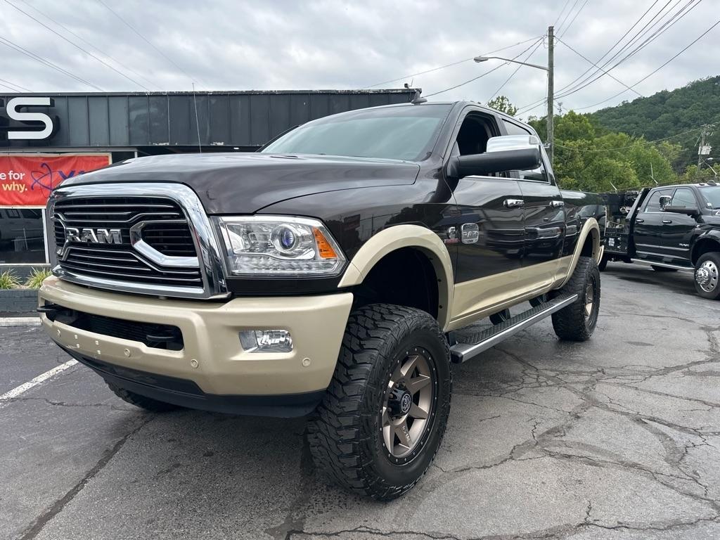 RAM 2500 Longhorn 4x4 Crew Cab 6'4" Box 2017