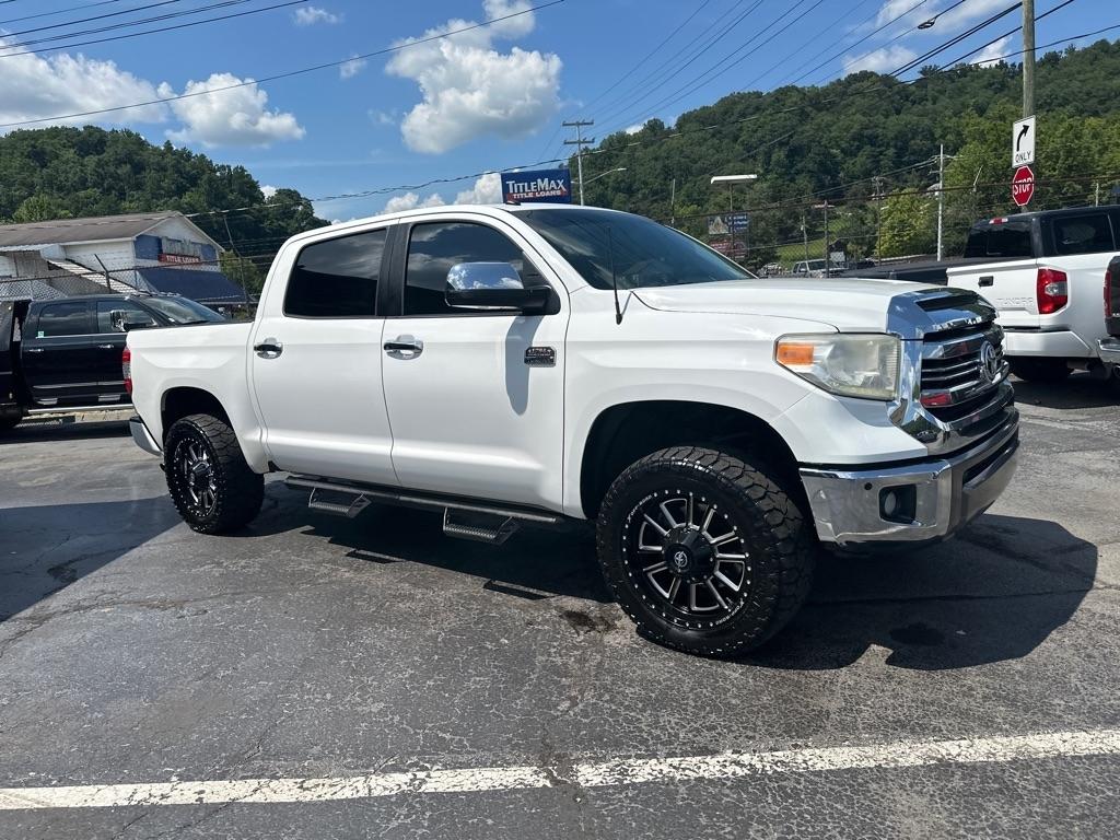 Toyota Tundra 4WD Truck CrewMax 5.7L V8 6-Spd AT Platinum (Natl) 2016