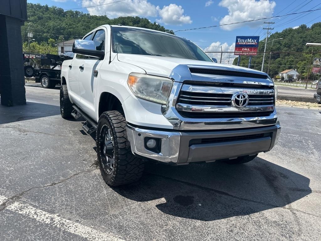 Toyota Tundra 4WD Truck CrewMax 5.7L V8 6-Spd AT Platinum (Natl) 2016