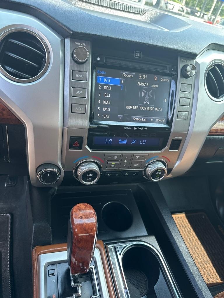 Toyota Tundra 4WD Truck CrewMax 5.7L V8 6-Spd AT Platinum (Natl) 2016