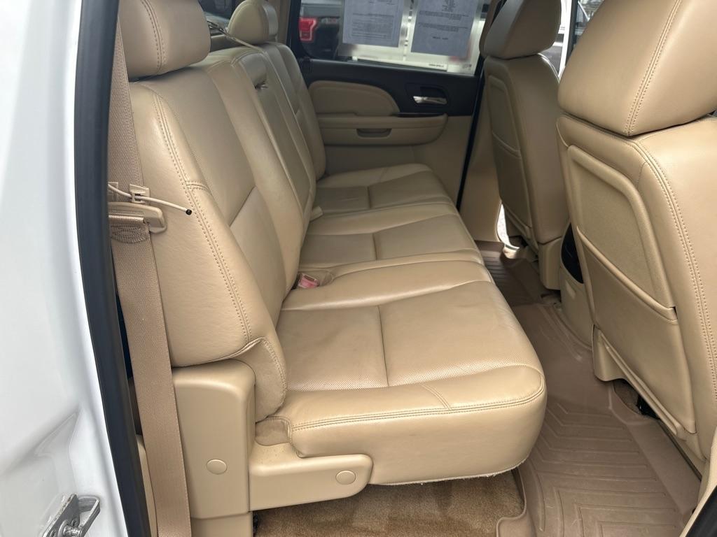 GMC Sierra 1500 4WD Crew Cab 143.5" Denali 2009