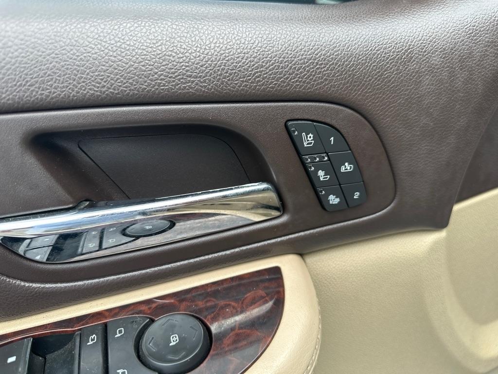 GMC Sierra 1500 4WD Crew Cab 143.5" Denali 2009