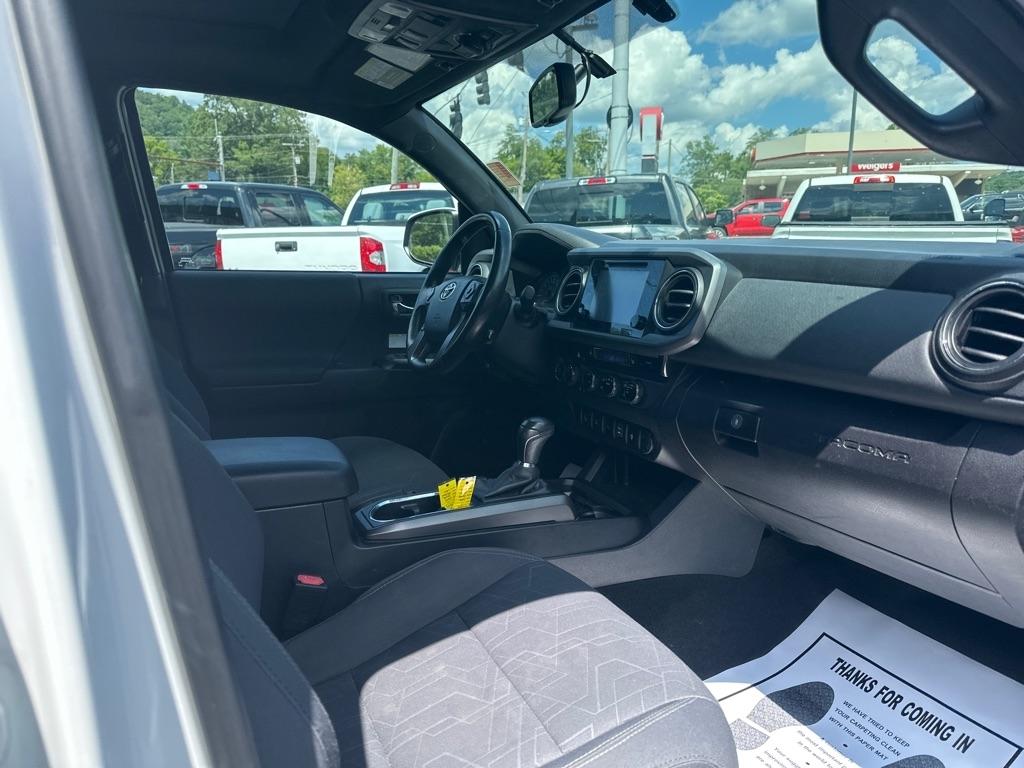 Toyota Tacoma TRD Off Road Double Cab 6' Bed V6 4x4 AT (Natl) 2017