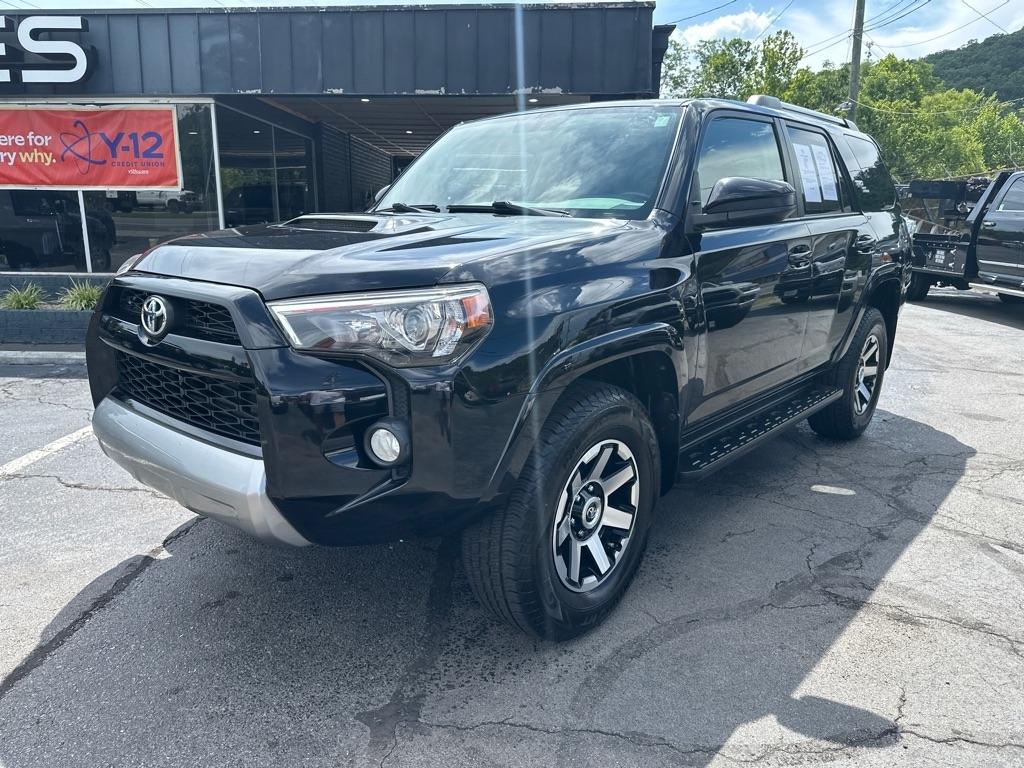 Toyota 4Runner TRD Off Road Premium 4WD (Natl) 2018