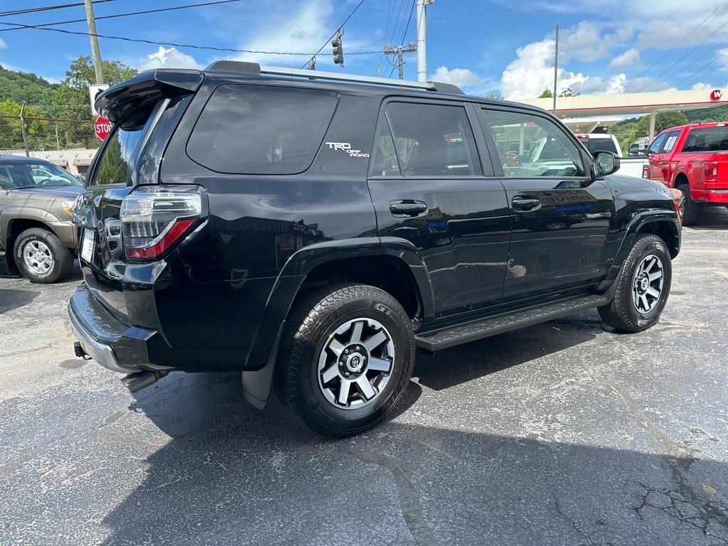 Toyota 4Runner TRD Off Road Premium 4WD (Natl) 2018