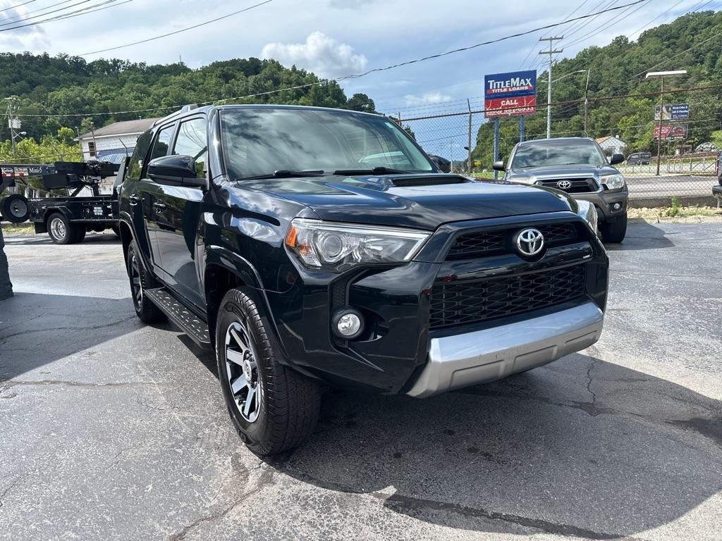 Toyota 4Runner TRD Off Road Premium 4WD (Natl) 2018