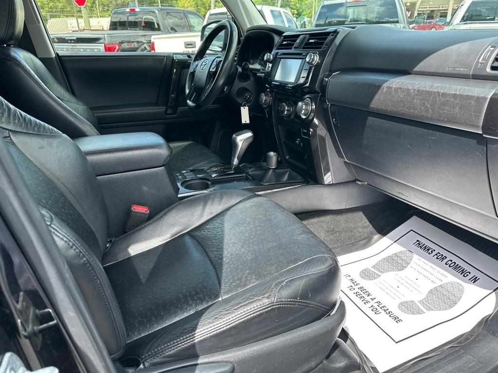 Toyota 4Runner TRD Off Road Premium 4WD (Natl) 2018