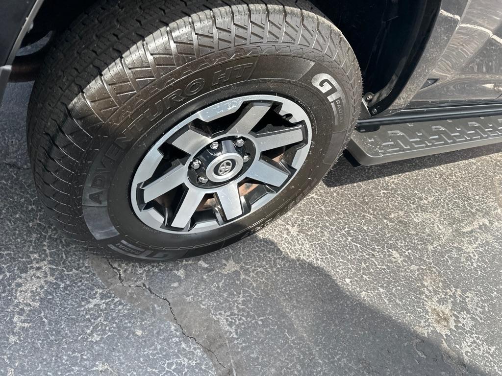 Toyota 4Runner TRD Off Road Premium 4WD (Natl) 2018