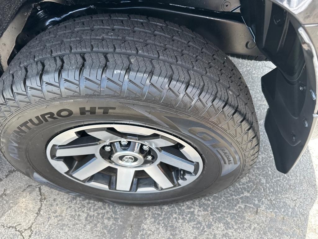 Toyota 4Runner TRD Off Road Premium 4WD (Natl) 2018