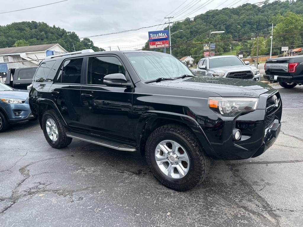 Toyota 4Runner TRD Off Road Premium 4WD (Natl) 2017