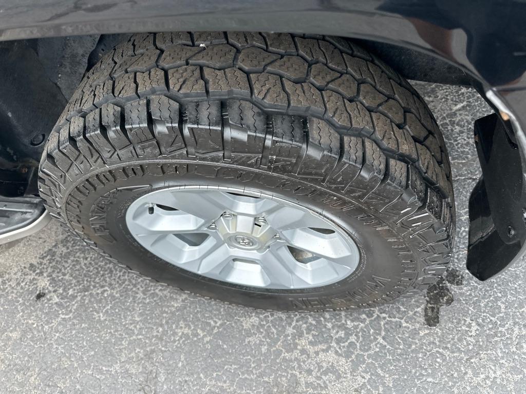 Toyota 4Runner TRD Off Road Premium 4WD (Natl) 2017