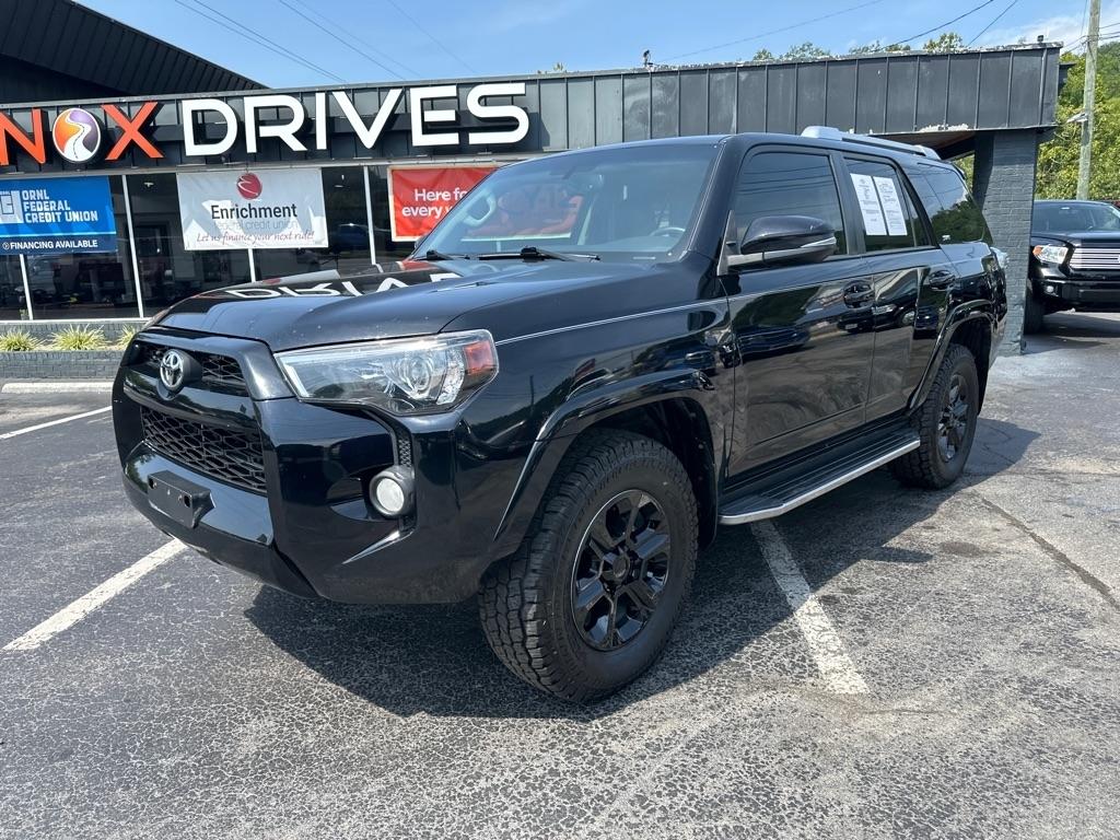 Toyota 4Runner TRD Off Road Premium 4WD (Natl) 2017