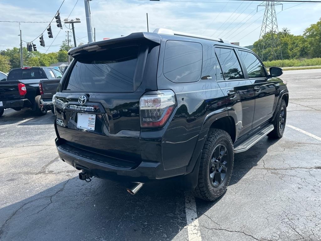 Toyota 4Runner TRD Off Road Premium 4WD (Natl) 2017