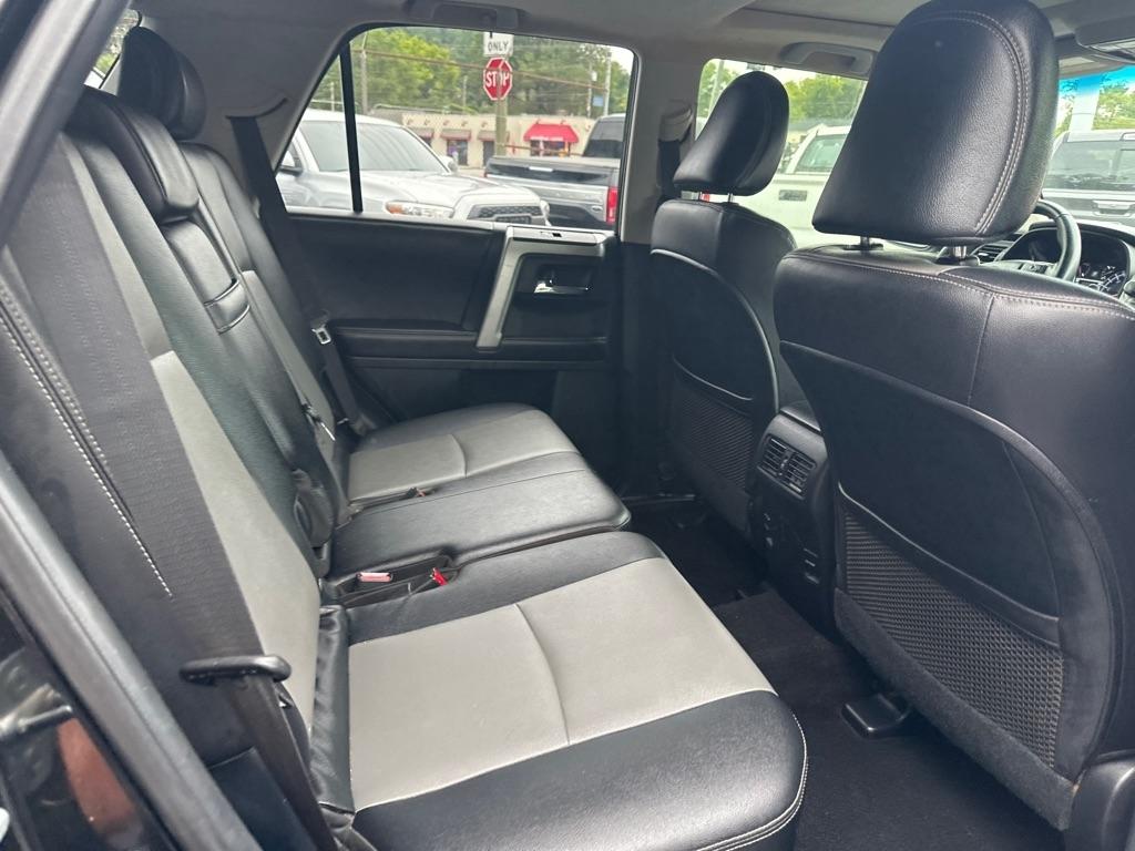 Toyota 4Runner TRD Off Road Premium 4WD (Natl) 2017